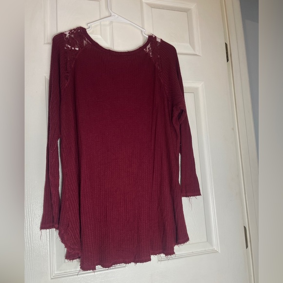 Sexy Dark Red American Rag long sleeve top with floral lace size 1X - Picture 6 of 6